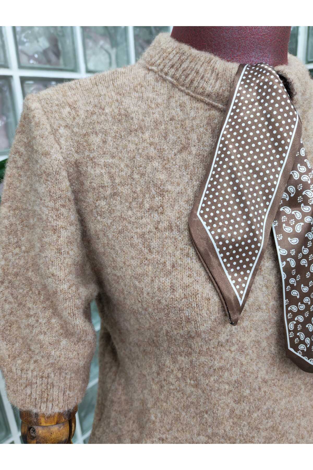 Kadın Fular Detaylı Yumoş Triko Kazak - Görsel 4