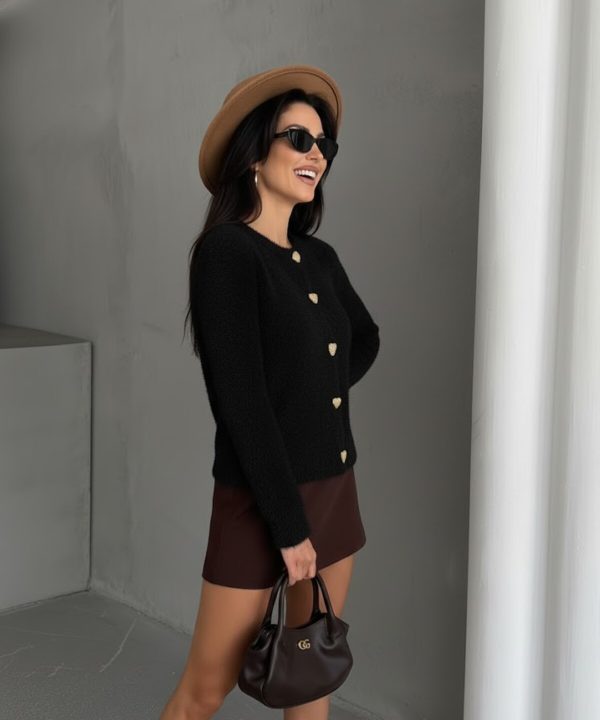 Kadın Kalp Düğmeli Triko Hırka