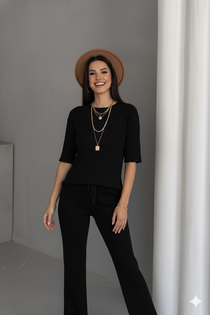 Yuvarlak Yaka Triko Takım - Görsel 3