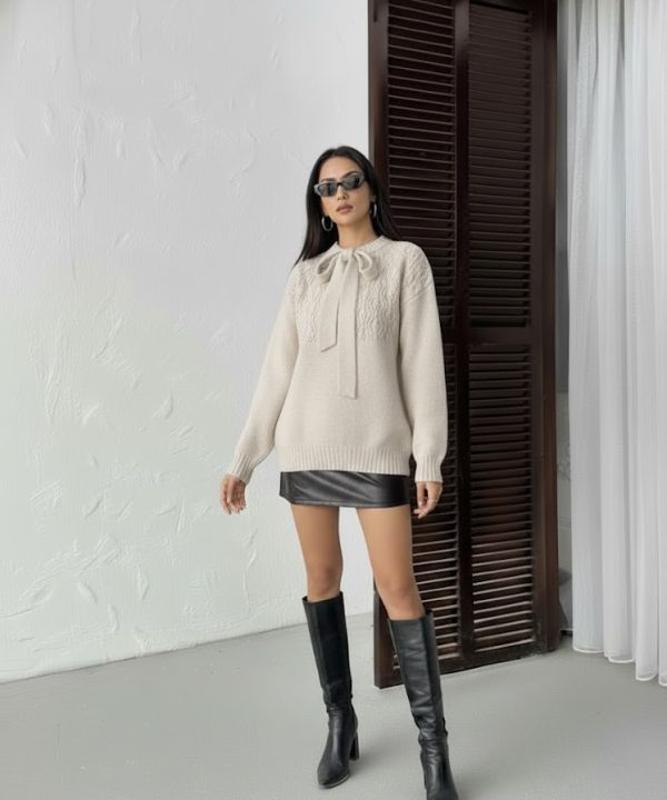 Fular Yaka Desenli Triko Kazak