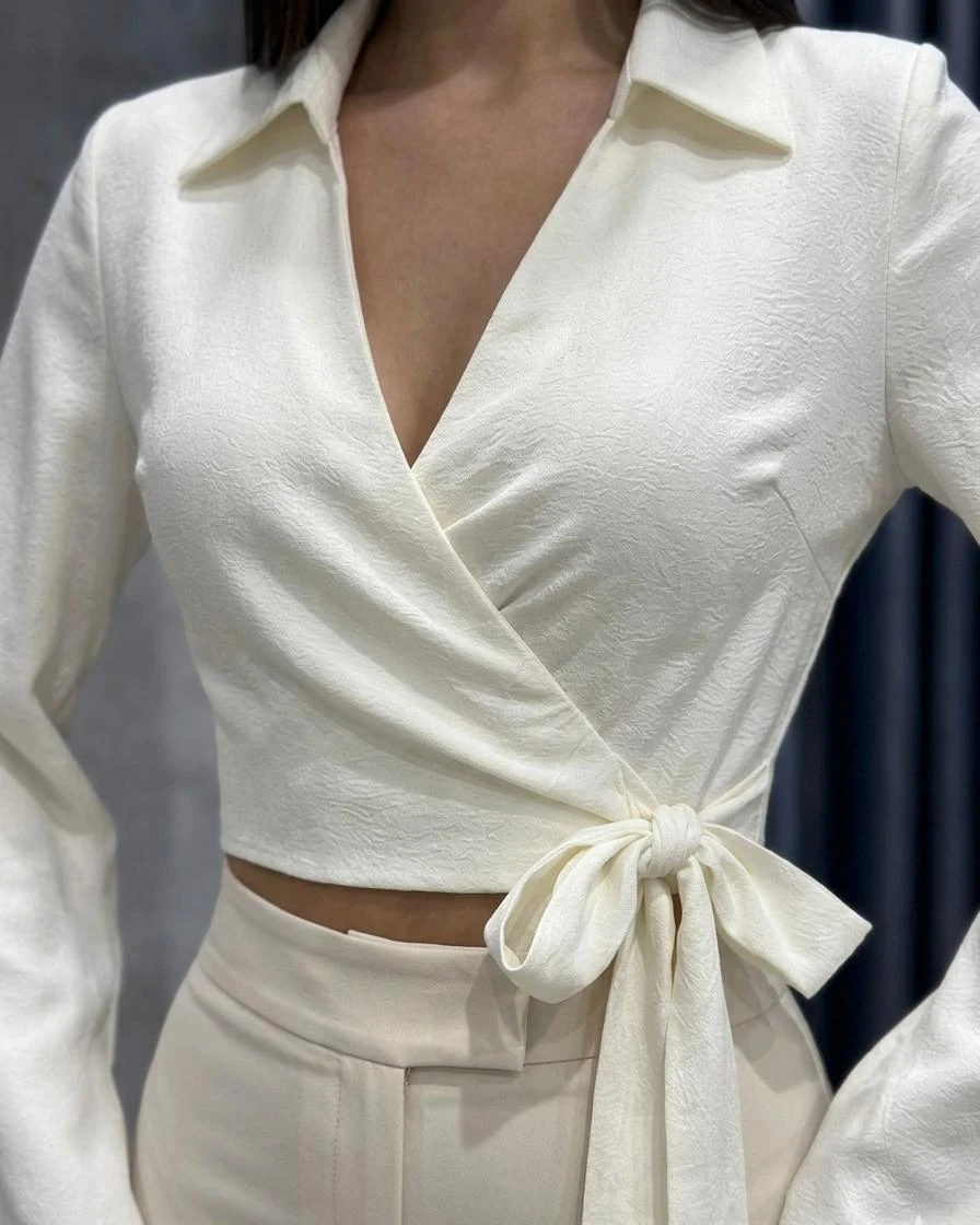 KADIN KRUVAZE YAKA CROP BLUZ GÖMLEK